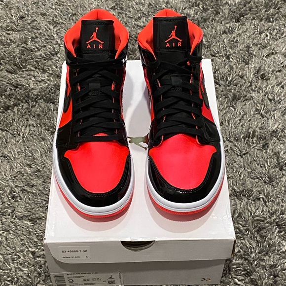 air jordan 1 mid crimson black